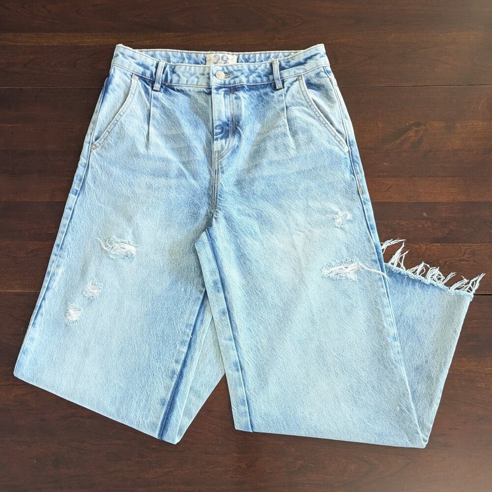 We The Free People 29 Kinsey Crop Wide Leg Jeans Light Acid Wash Distressed Boho - Picture 2 of 9
